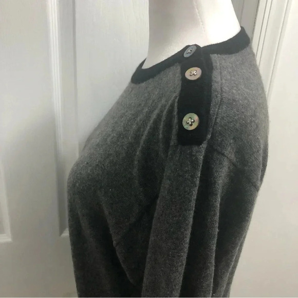 Gloria Sachs 100% Cashmere Vintage Button Crewneck Sweater Medium - Picture 5 of 9